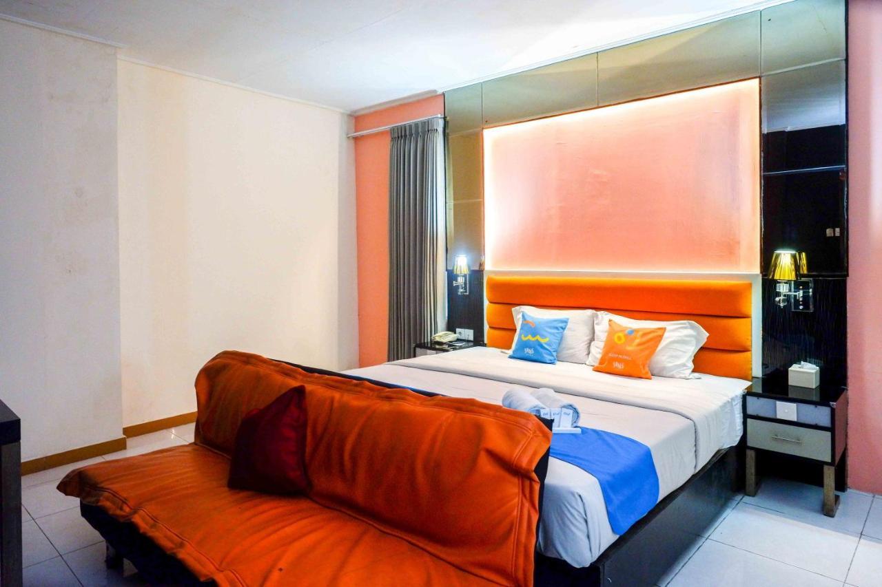 Sans Hotel International Surabaya Gubeng Exteriér fotografie