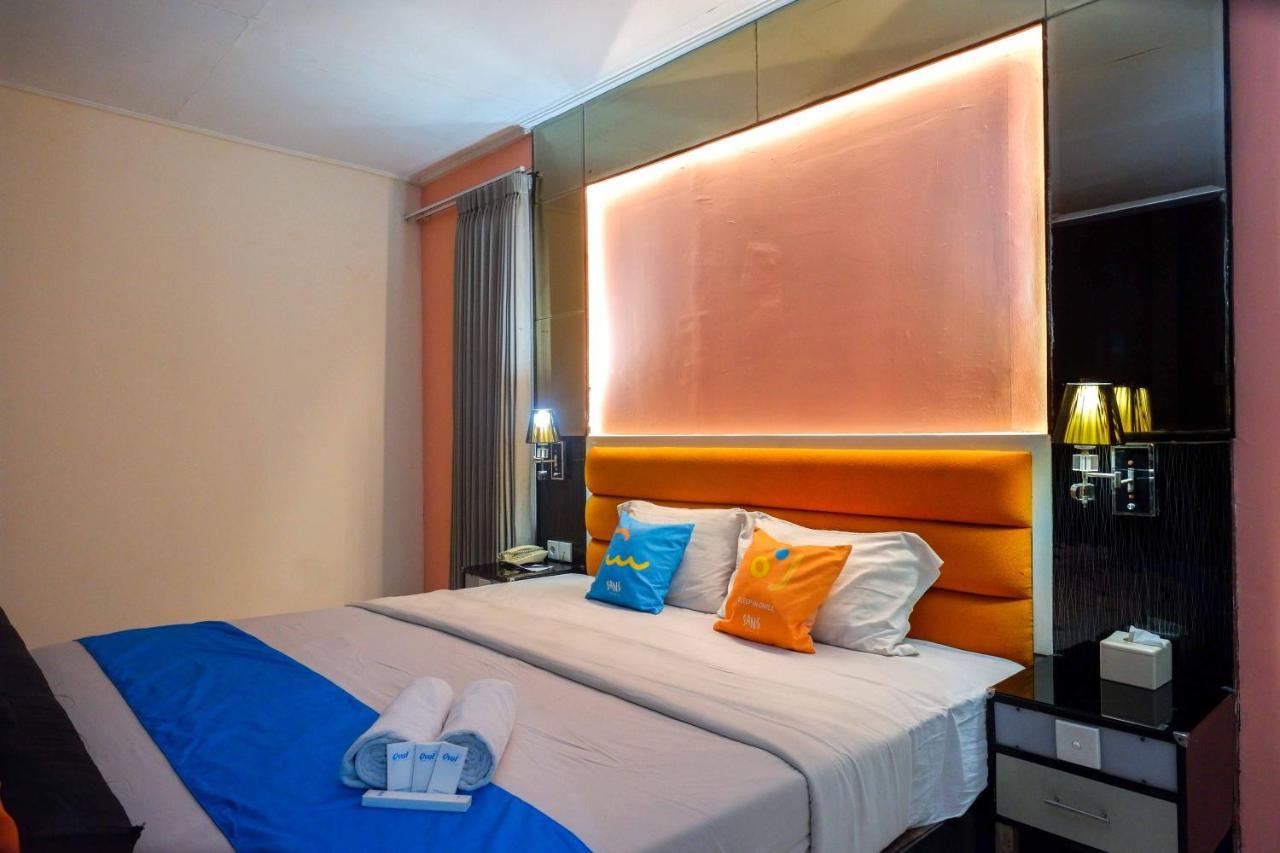 Sans Hotel International Surabaya Gubeng Exteriér fotografie
