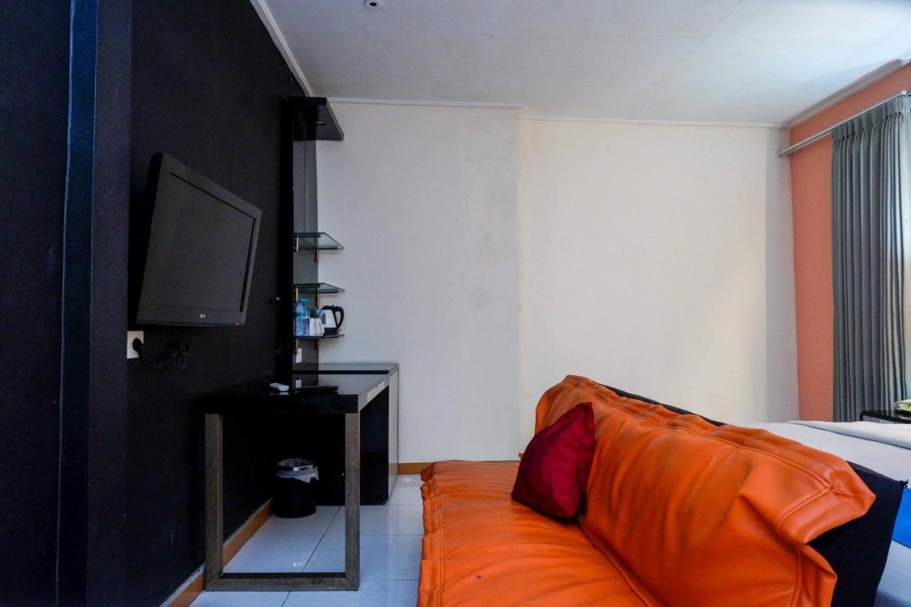 Sans Hotel International Surabaya Gubeng Exteriér fotografie