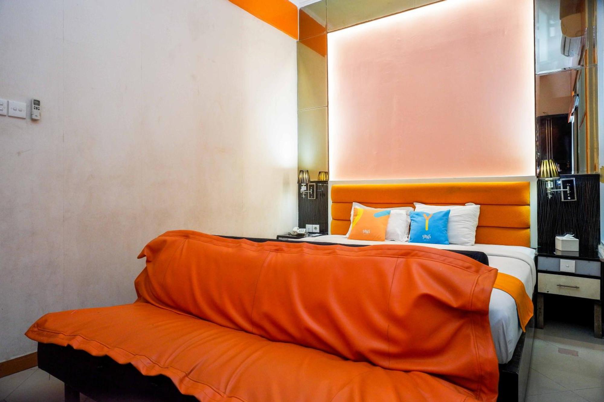 Sans Hotel International Surabaya Gubeng Exteriér fotografie